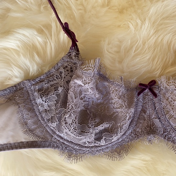 Victoria’s Secret 34C Dream Angels push up bra - Picture 3 of 5